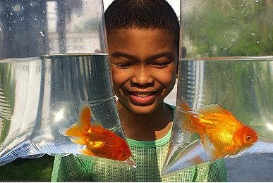 赛博朋克x飞行汽车！竞速游戏《Punk Runner》演示